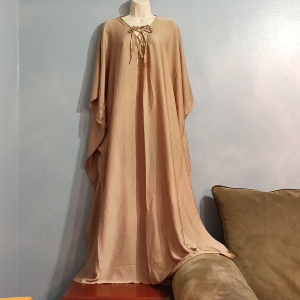 Champagne women's batwing maxi dress lace up front size 2x - Picture 7 of 17